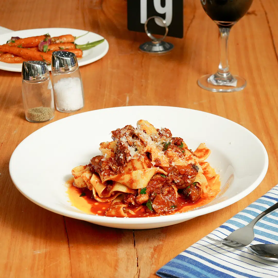 61139 soup pasta bowl
